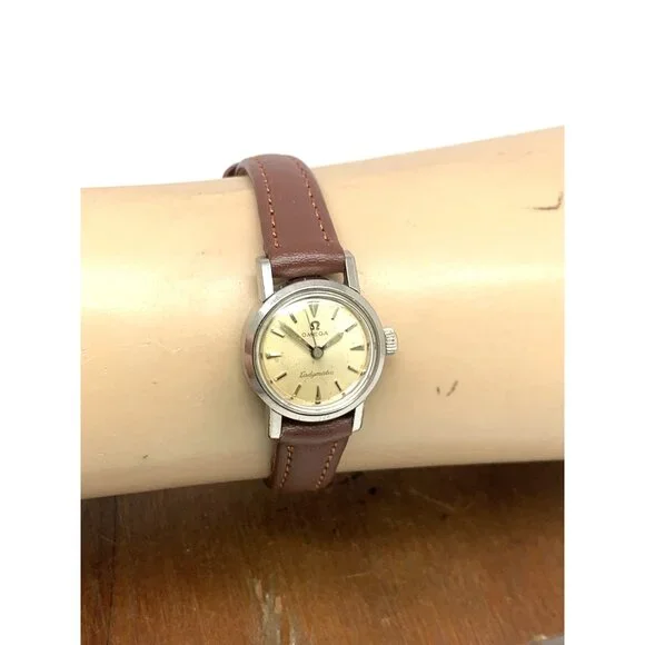 Omega Seamaster Womens Watch 455 Swiss Automatic Vintage  display picture 2